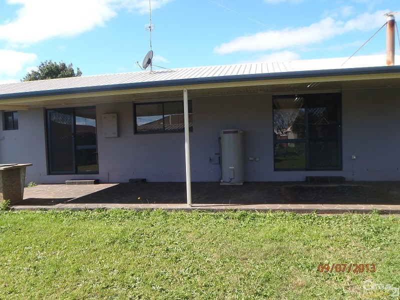 15 Gibson Street, Wilsonton QLD 4350