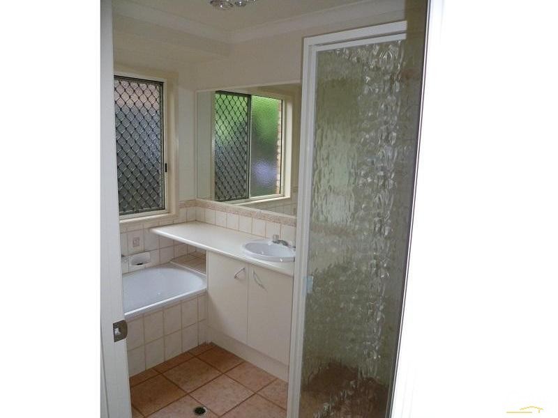 6 Batch Court, Harristown QLD 4350