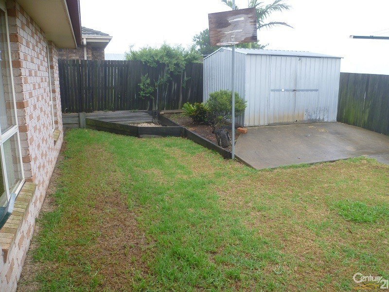 6 Batch Court, Harristown QLD 4350