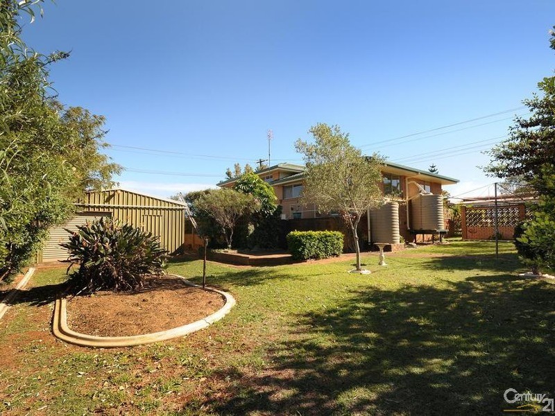 364  North Street, Wilsonton QLD 4350