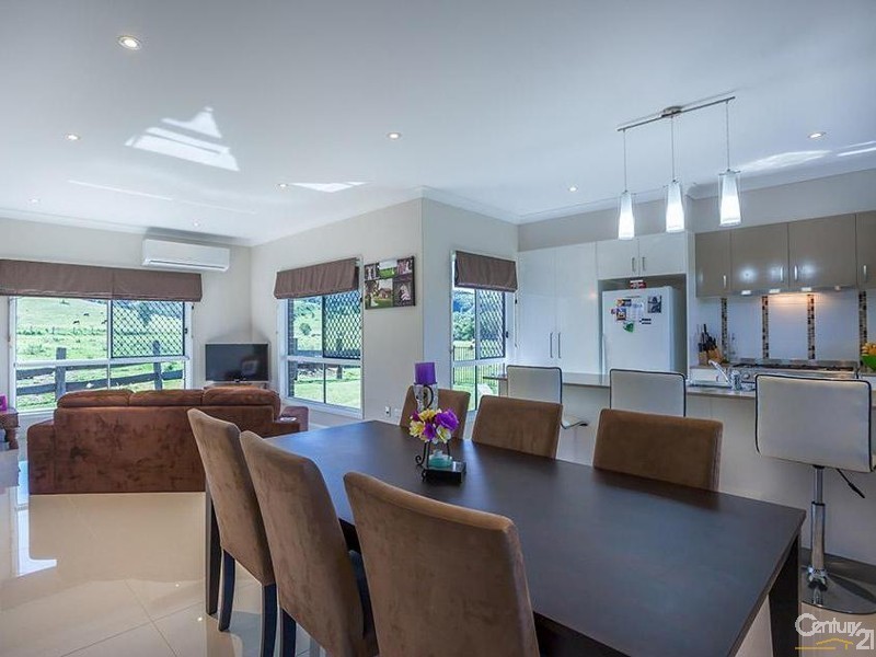 187 Topps Road, Flagstone Creek QLD 4344
