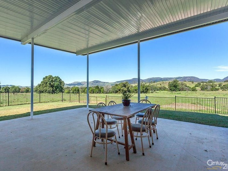 187 Topps Road, Flagstone Creek QLD 4344