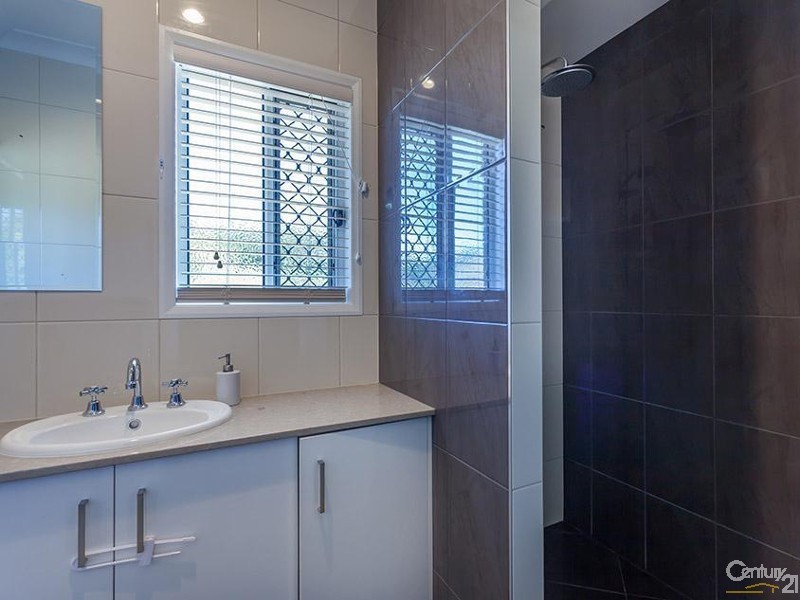 187 Topps Road, Flagstone Creek QLD 4344