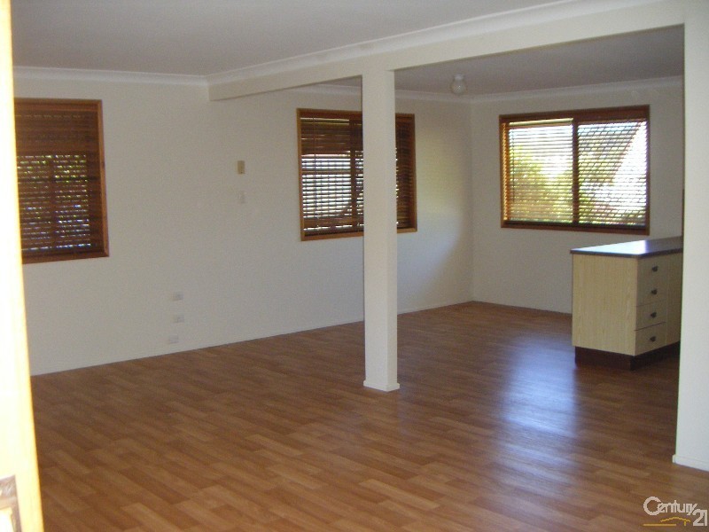 14 Debra Street, Centenary Heights QLD 4350