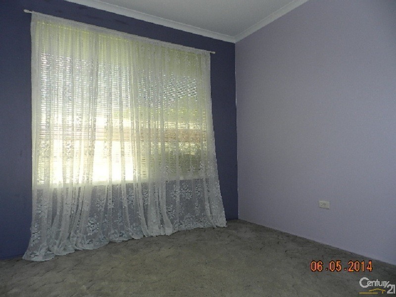 42 Paull Street, Wilsonton QLD 4350