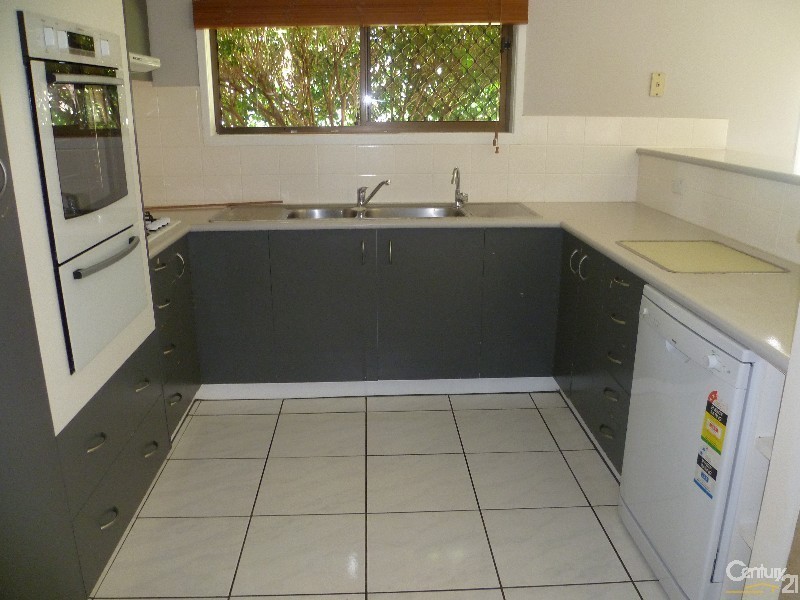18 Wine Drive, Wilsonton Heights QLD 4350