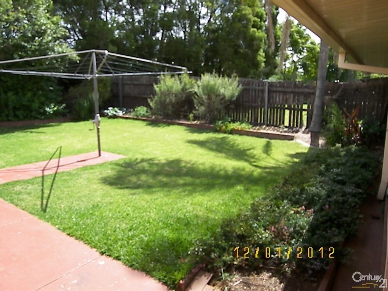 18 Wine Drive, Wilsonton Heights QLD 4350
