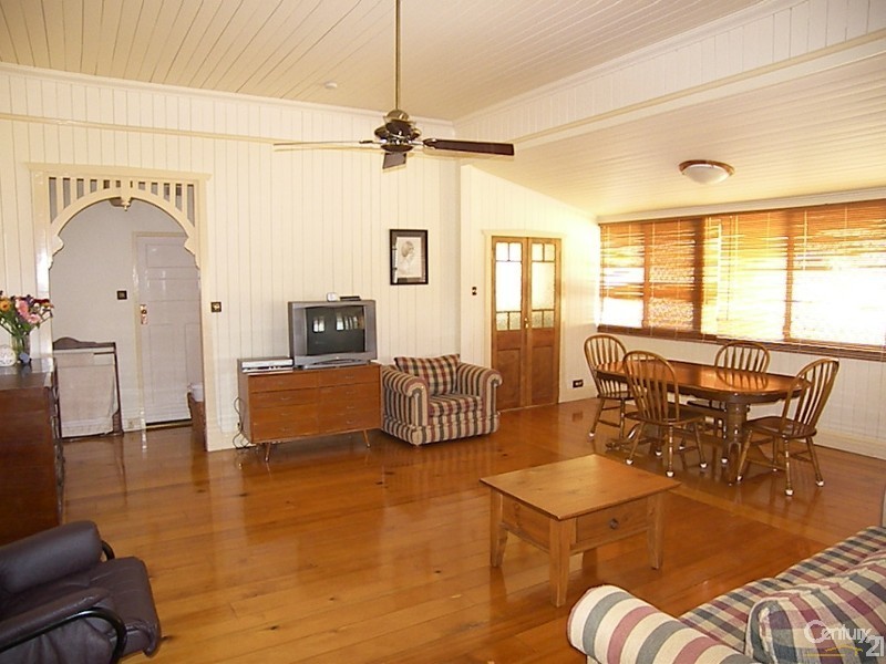 17 Vacy Street, South Toowoomba QLD 4350