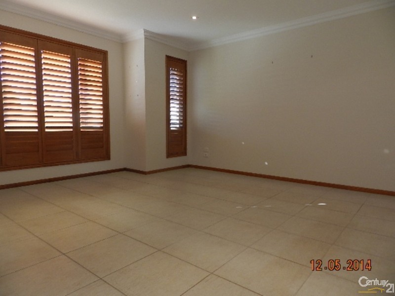 375 Mackenzie Street, Middle Ridge QLD 4350