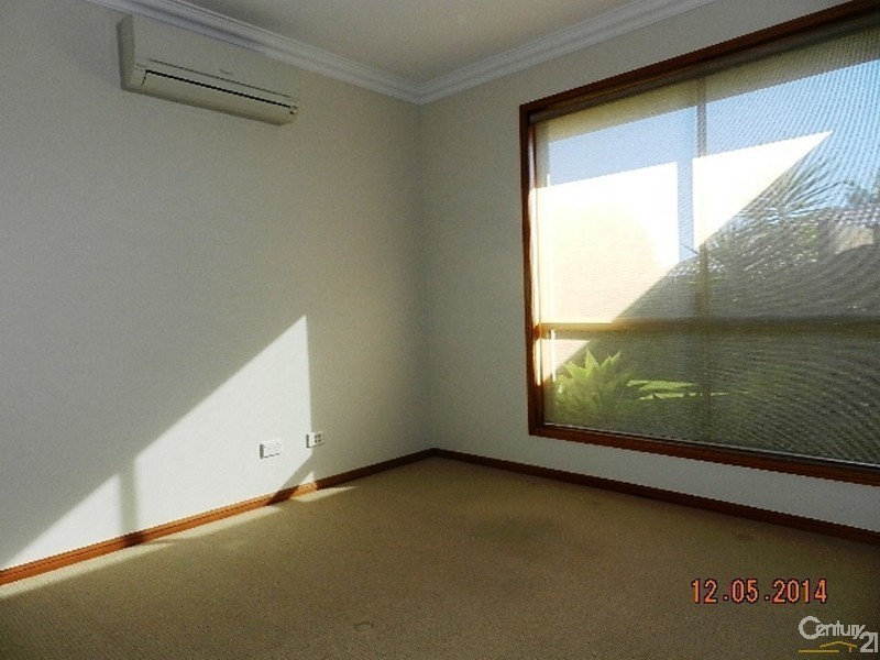 375 Mackenzie Street, Middle Ridge QLD 4350