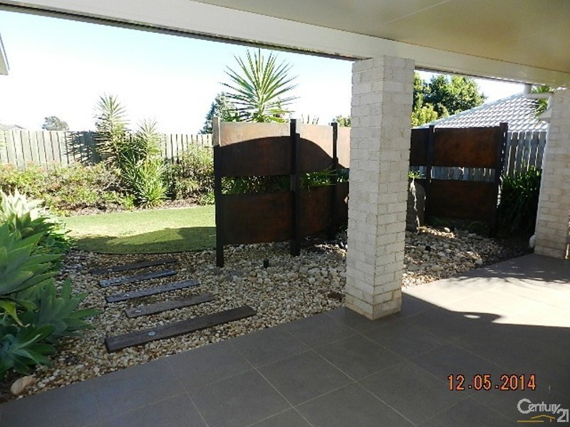 375 Mackenzie Street, Middle Ridge QLD 4350