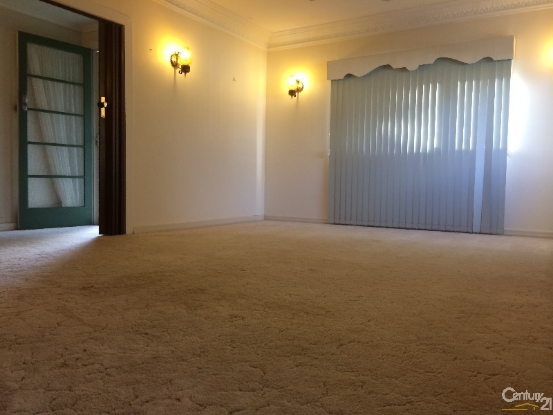 32 Joyce Street, South Toowoomba QLD 4350