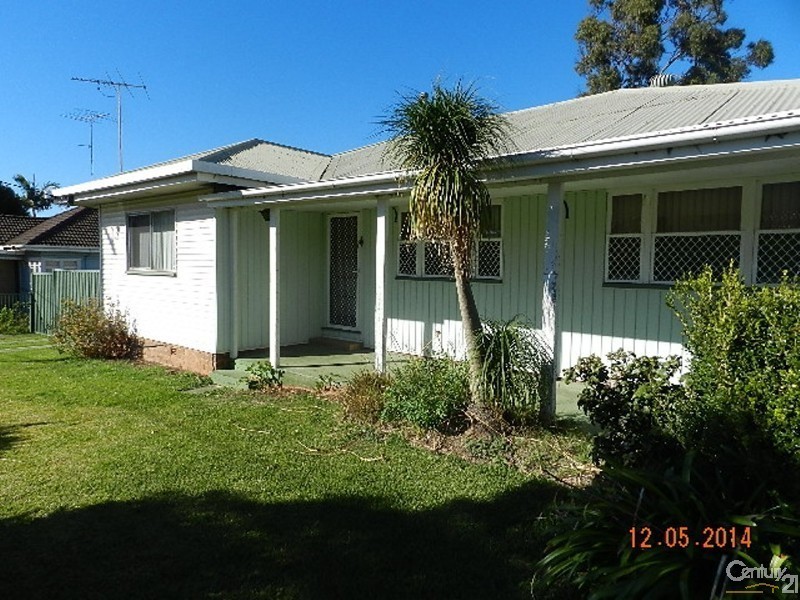 32 Joyce Street, South Toowoomba QLD 4350