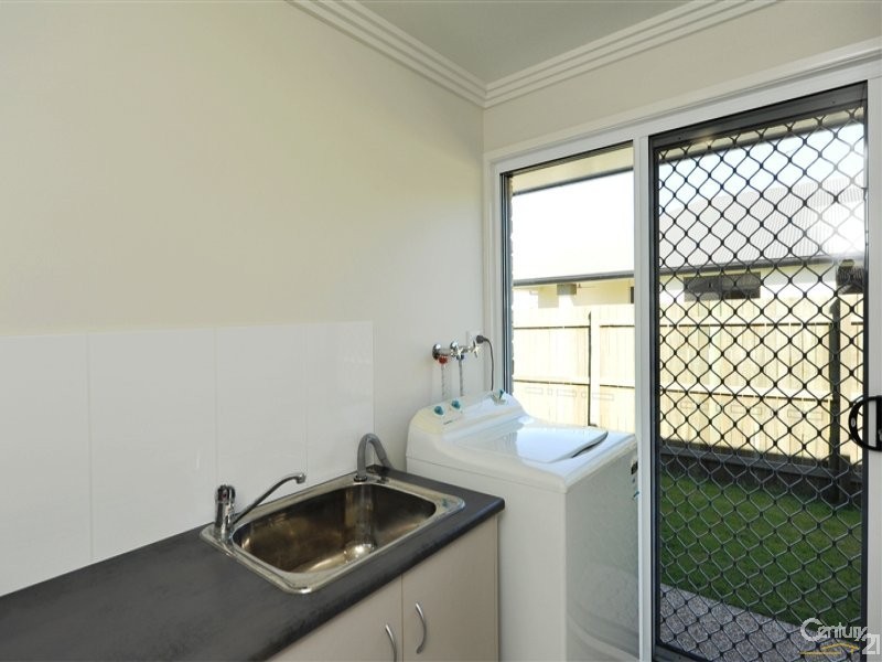 4 Bunkers Hill School Road, Westbrook QLD 4350