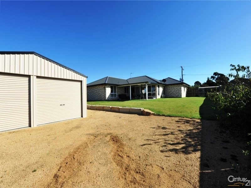 4 Bunkers Hill School Road, Westbrook QLD 4350