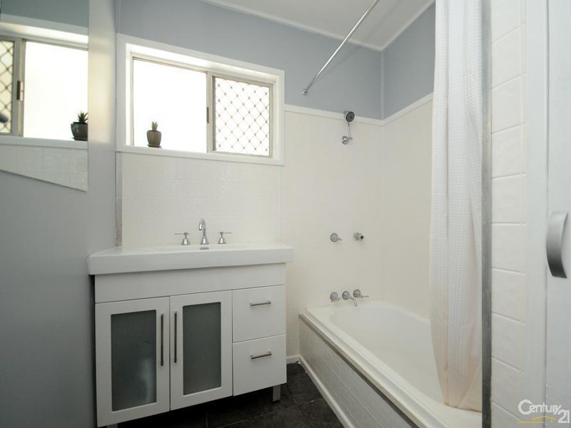 23  Stephen Street, South Toowoomba QLD 4350