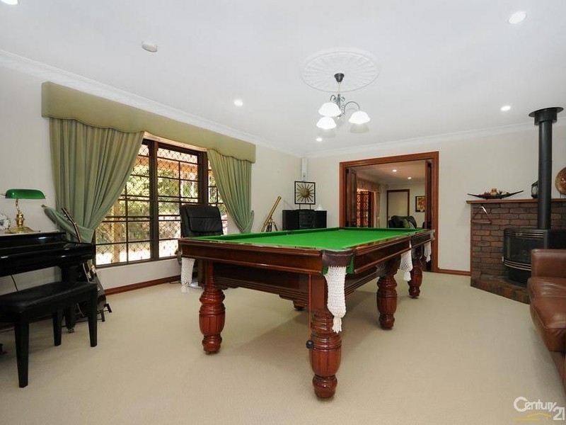 229 Rowbotham Street, Middle Ridge QLD 4350