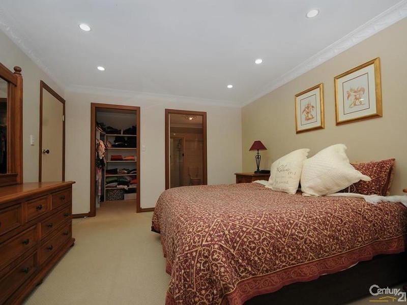 229 Rowbotham Street, Middle Ridge QLD 4350