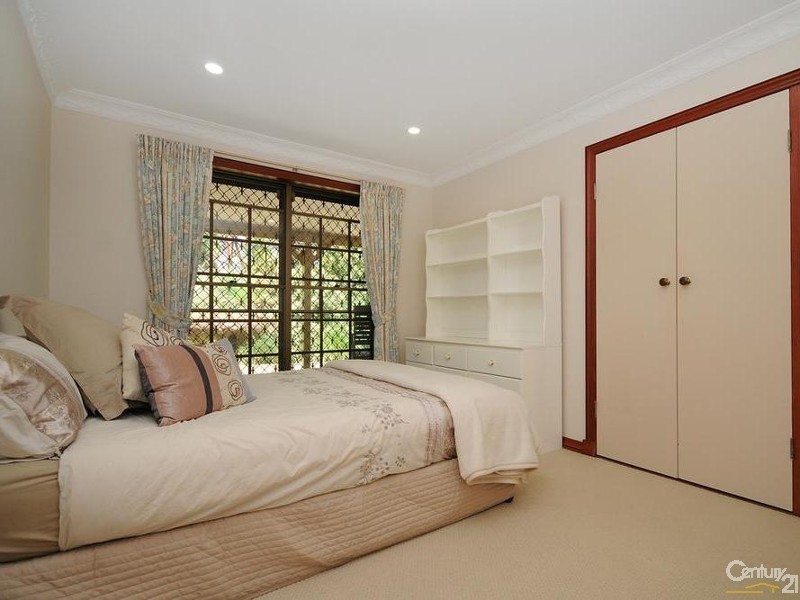 229 Rowbotham Street, Middle Ridge QLD 4350