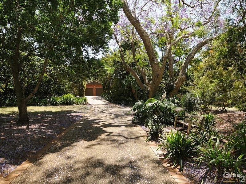 229 Rowbotham Street, Middle Ridge QLD 4350