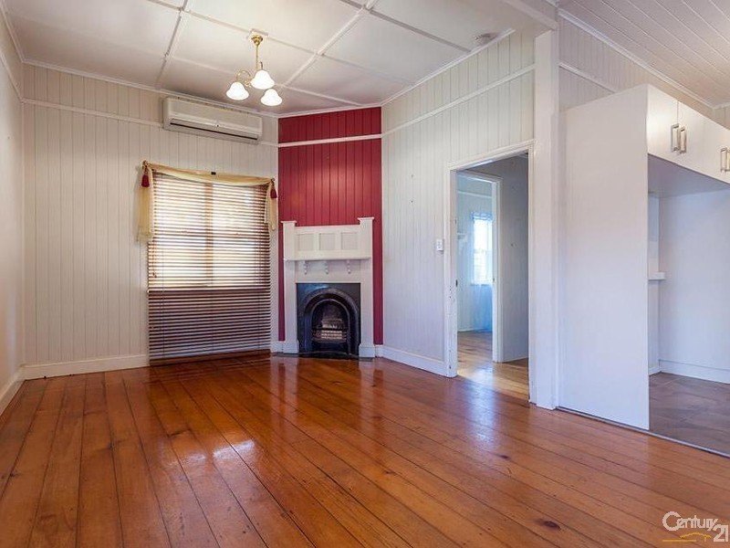 11 Gostwyck Street, Newtown QLD 4350