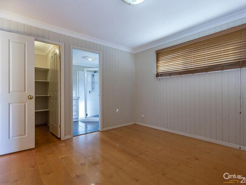 11 Gostwyck Street, Newtown QLD 4350