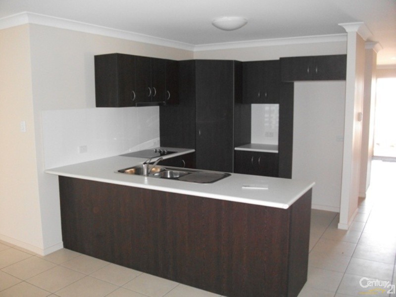 11 Dixon Court, Wilsonton QLD 4350