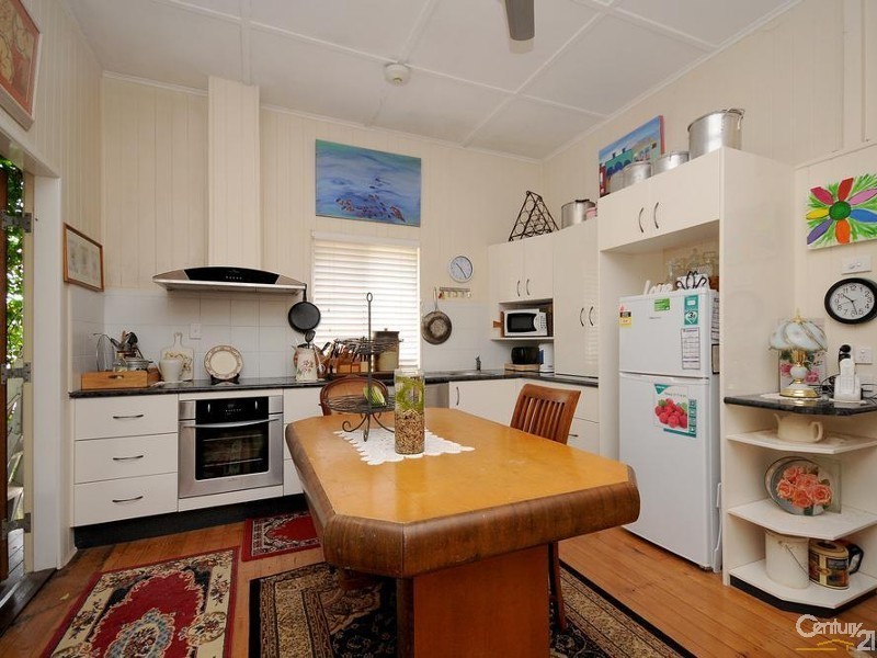 2 Edward Street, North Toowoomba QLD 4350