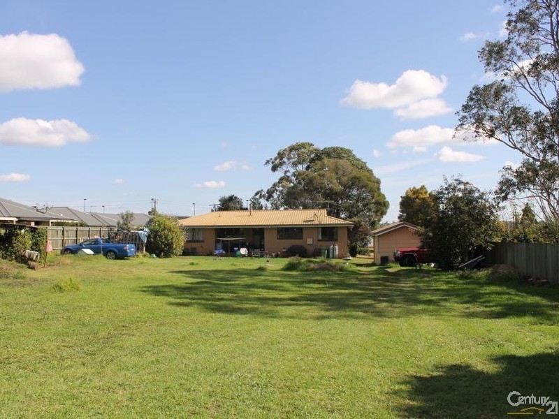 436 Hume Street, Middle Ridge QLD 4350