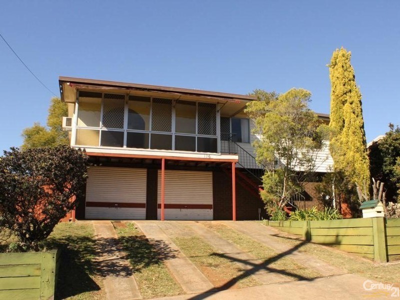 176 Tor Street, Rockville QLD 4350