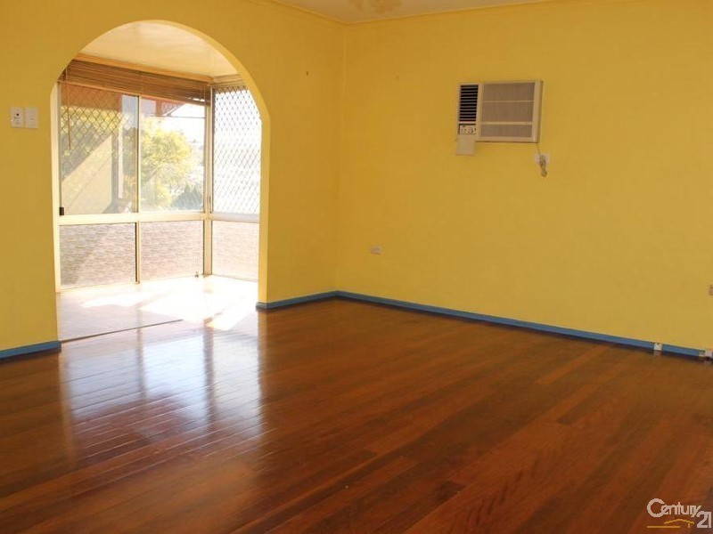 176 Tor Street, Rockville QLD 4350