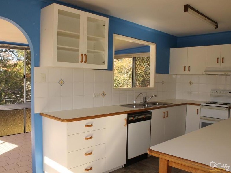 176 Tor Street, Rockville QLD 4350