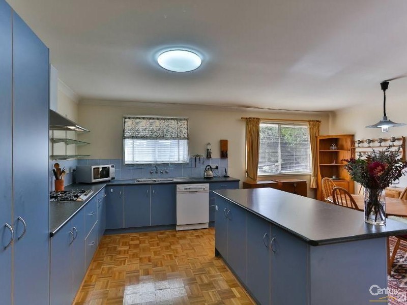 18 Taylor Street, Toowoomba QLD 4350