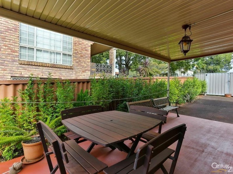 18 Taylor Street, Toowoomba QLD 4350