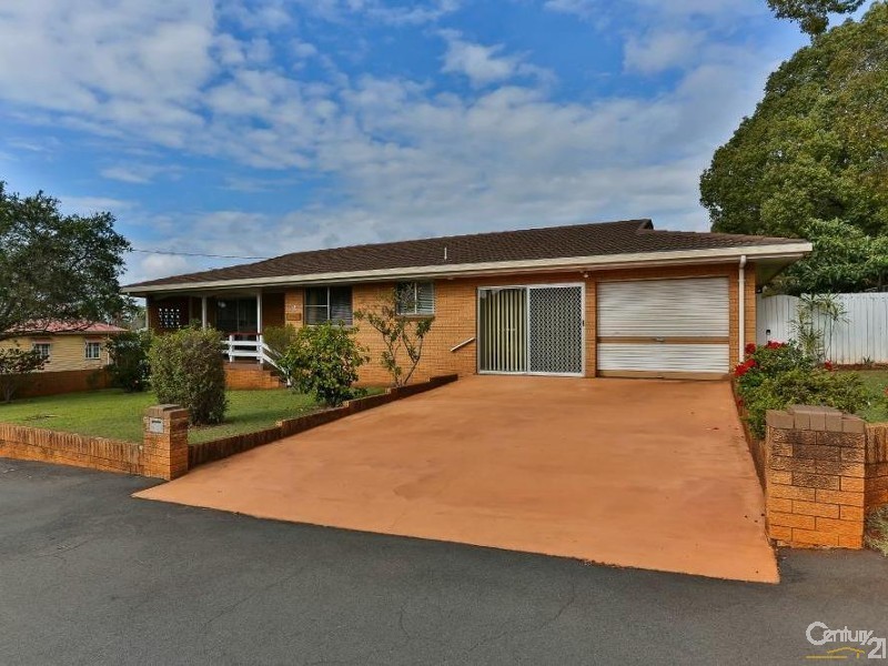 18 Taylor Street, Toowoomba QLD 4350