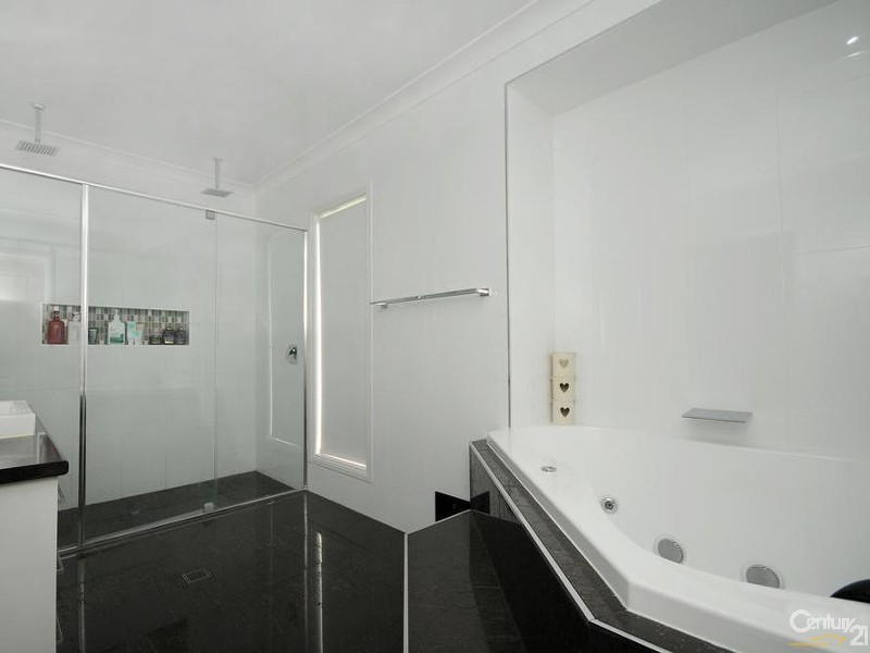 4 Ibis Crescent, Highfields QLD 4352