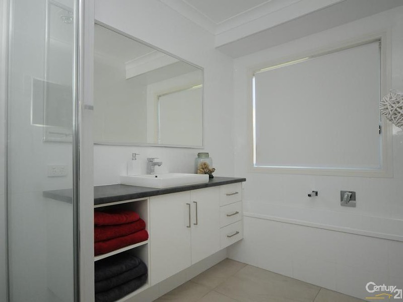 4 Ibis Crescent, Highfields QLD 4352