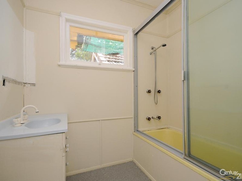16 High Street, Wyreema QLD 4352