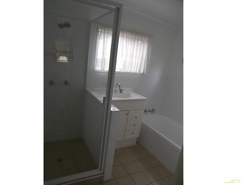 17 Tynedale Avenue, Newtown QLD 4350