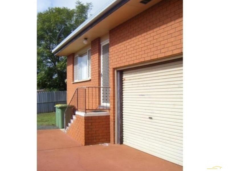 2/22 Claret Street, Wilsonton QLD 4350