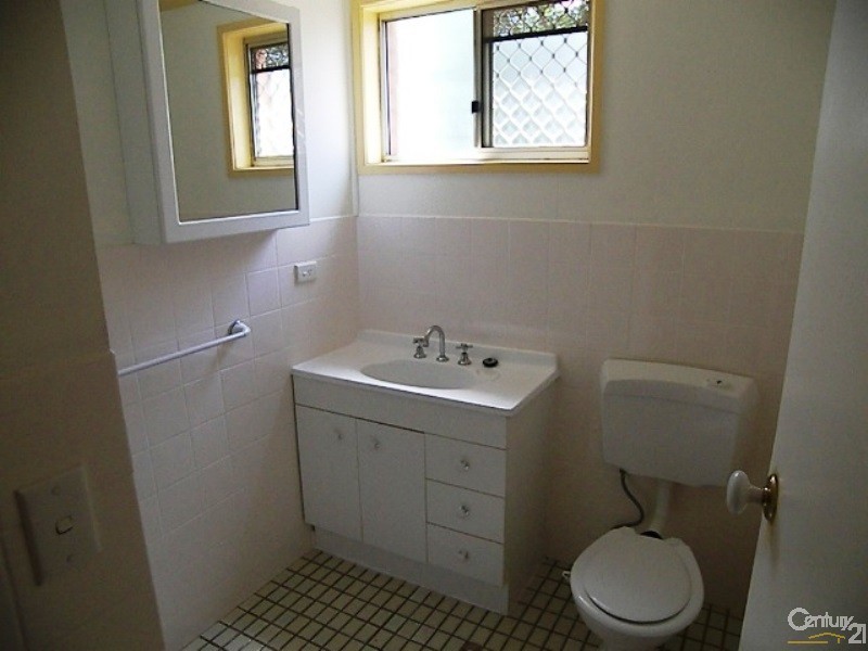 2/22 Claret Street, Wilsonton QLD 4350