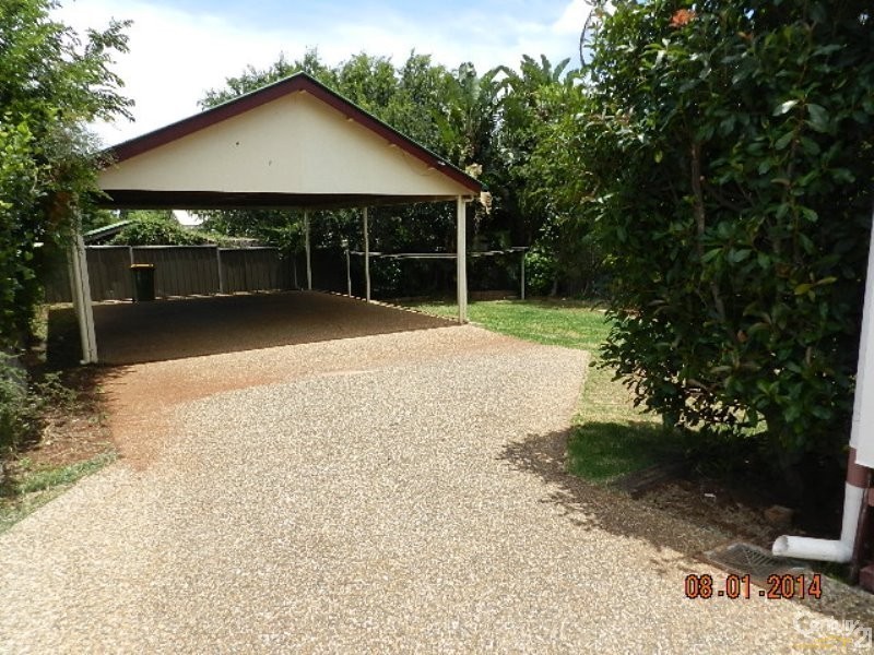 20 Collins Street, Mount Lofty QLD 4350