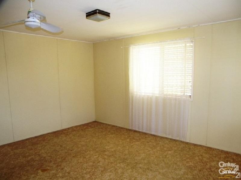 14 Camden Street, Harristown QLD 4350