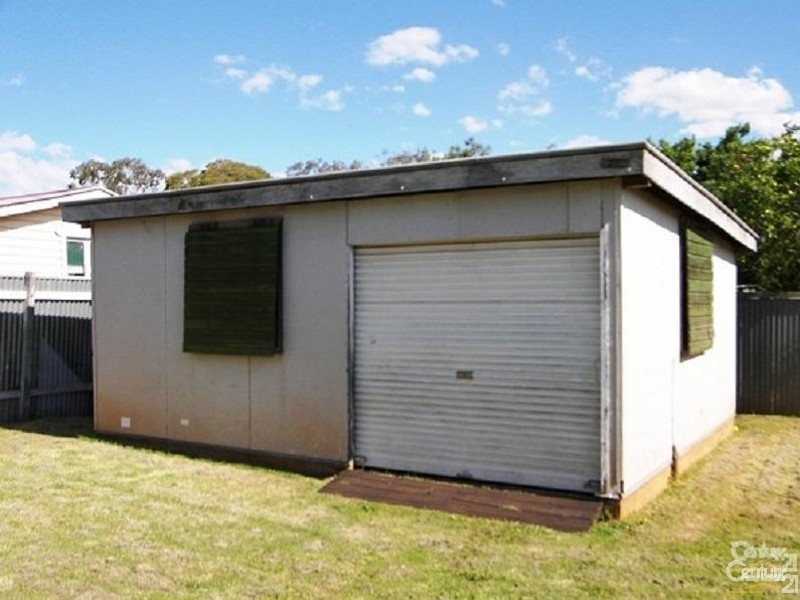 14 Camden Street, Harristown QLD 4350