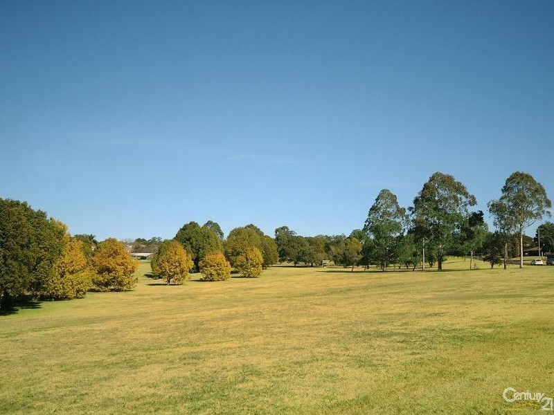 7 Diane Court, Centenary Heights QLD 4350