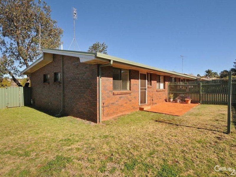 5 Amanda Drive, Centenary Heights QLD 4350