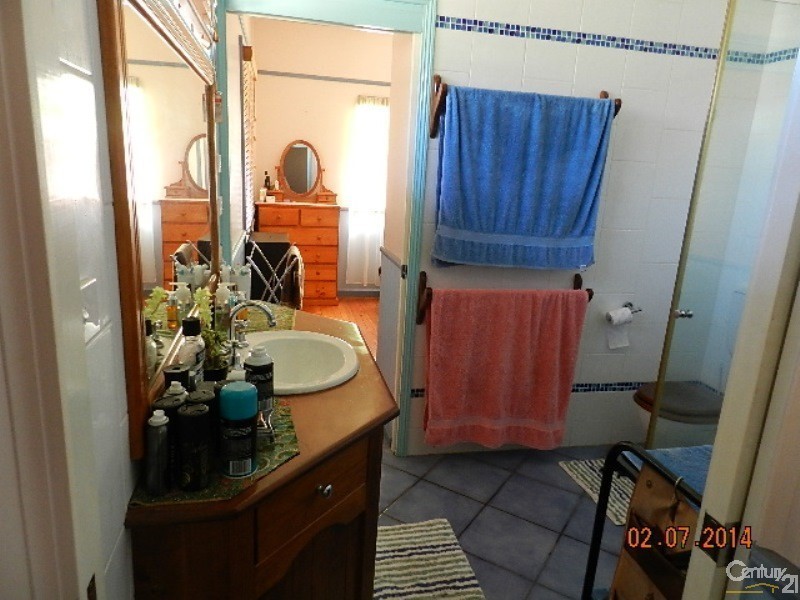 12 Chamberlain Street, North Toowoomba QLD 4350