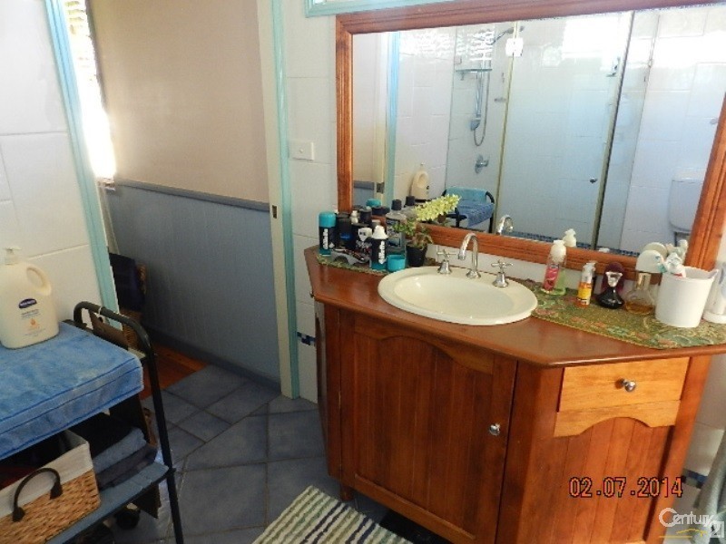 12 Chamberlain Street, North Toowoomba QLD 4350