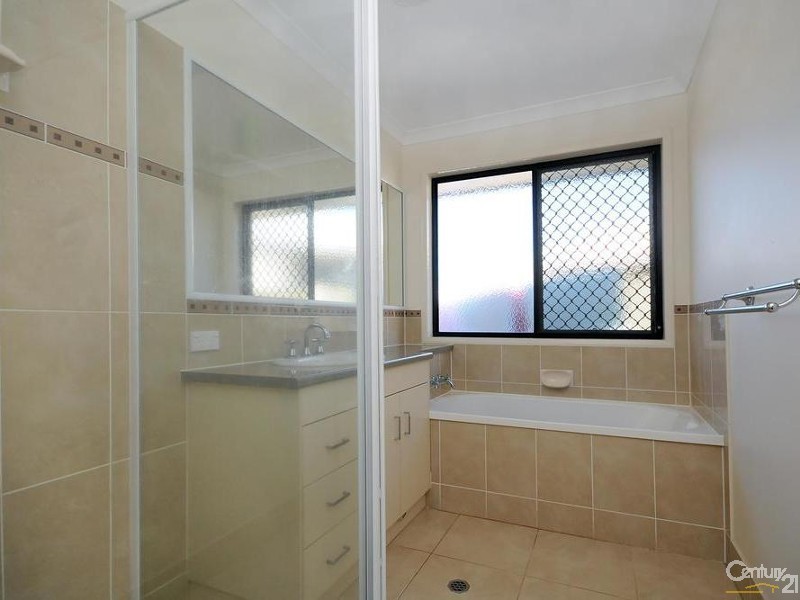 16 Beardsworth Court, Middle Ridge QLD 4350