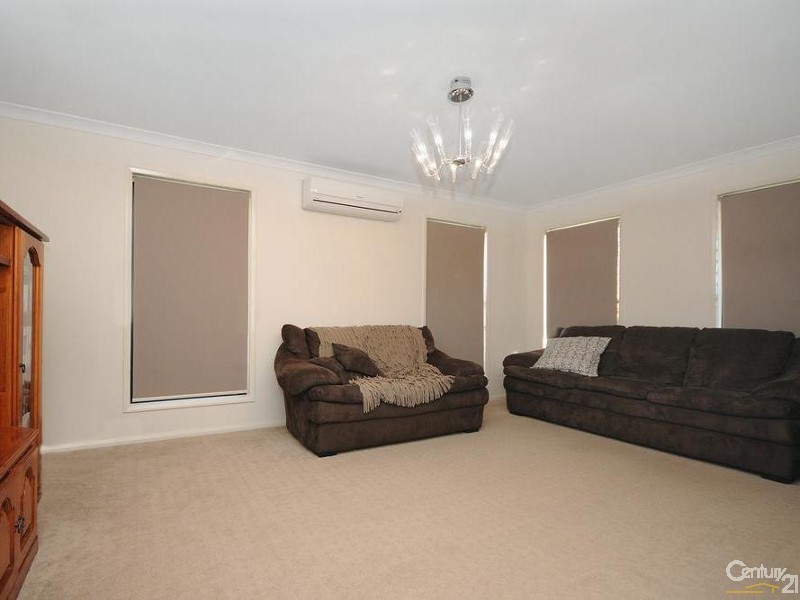16 Beardsworth Court, Middle Ridge QLD 4350